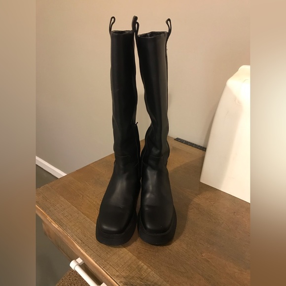 Chunky Sole Leather Boots - Picture 2 of 13